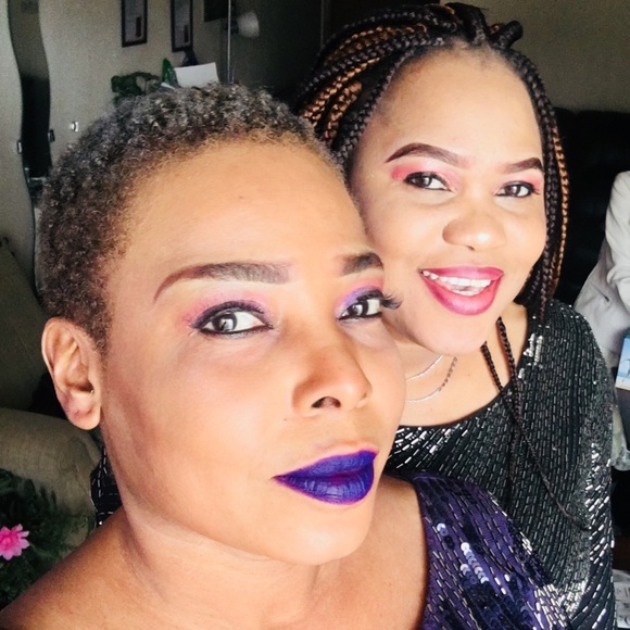 Meet your Posher, Elizabeth - Picture 2 of 8